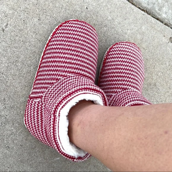 Torrid Red White Striped Knit Christmas Slippers - Picture 3 of 8